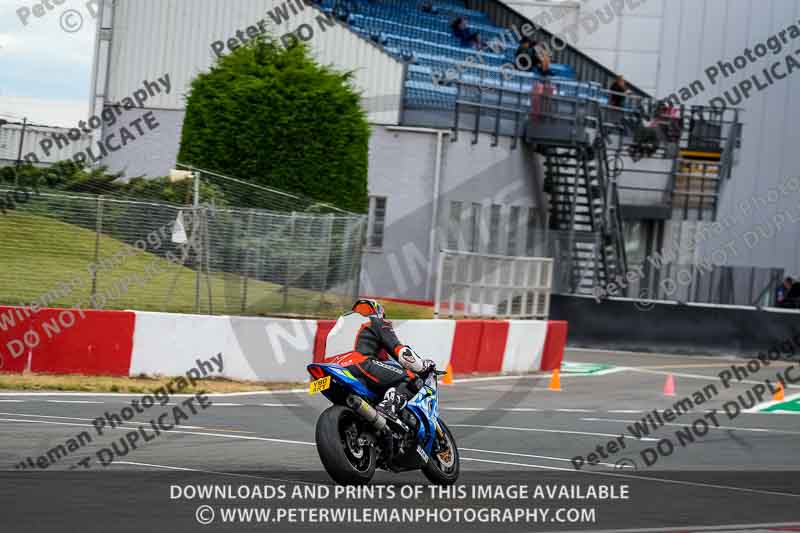 donington no limits trackday;donington park photographs;donington trackday photographs;no limits trackdays;peter wileman photography;trackday digital images;trackday photos